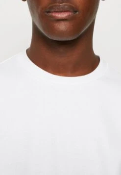 YOURTURN Unisex 2 Pack - Sweater - Black/White 13 YOURTURN Unisex 2 Pack - Sweater - Black/White -YOURTURN Verkoopwinkel 0076b02e99c54dc0990572f64eb50cac