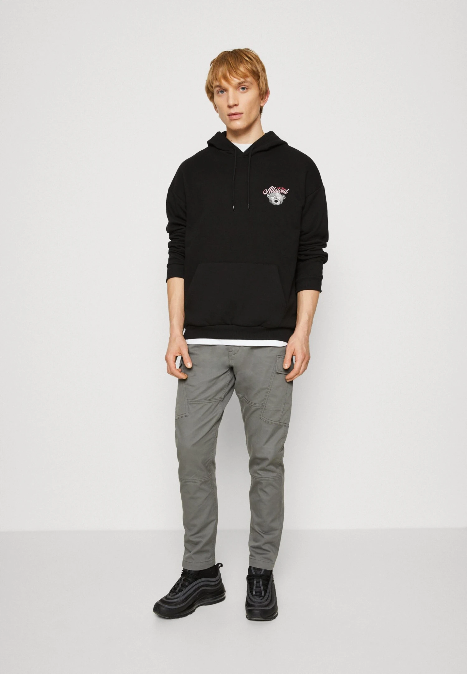 YOURTURN Unisex - Sweater - Black 2 YOURTURN Unisex - Sweater - Black - Afbeelding 2