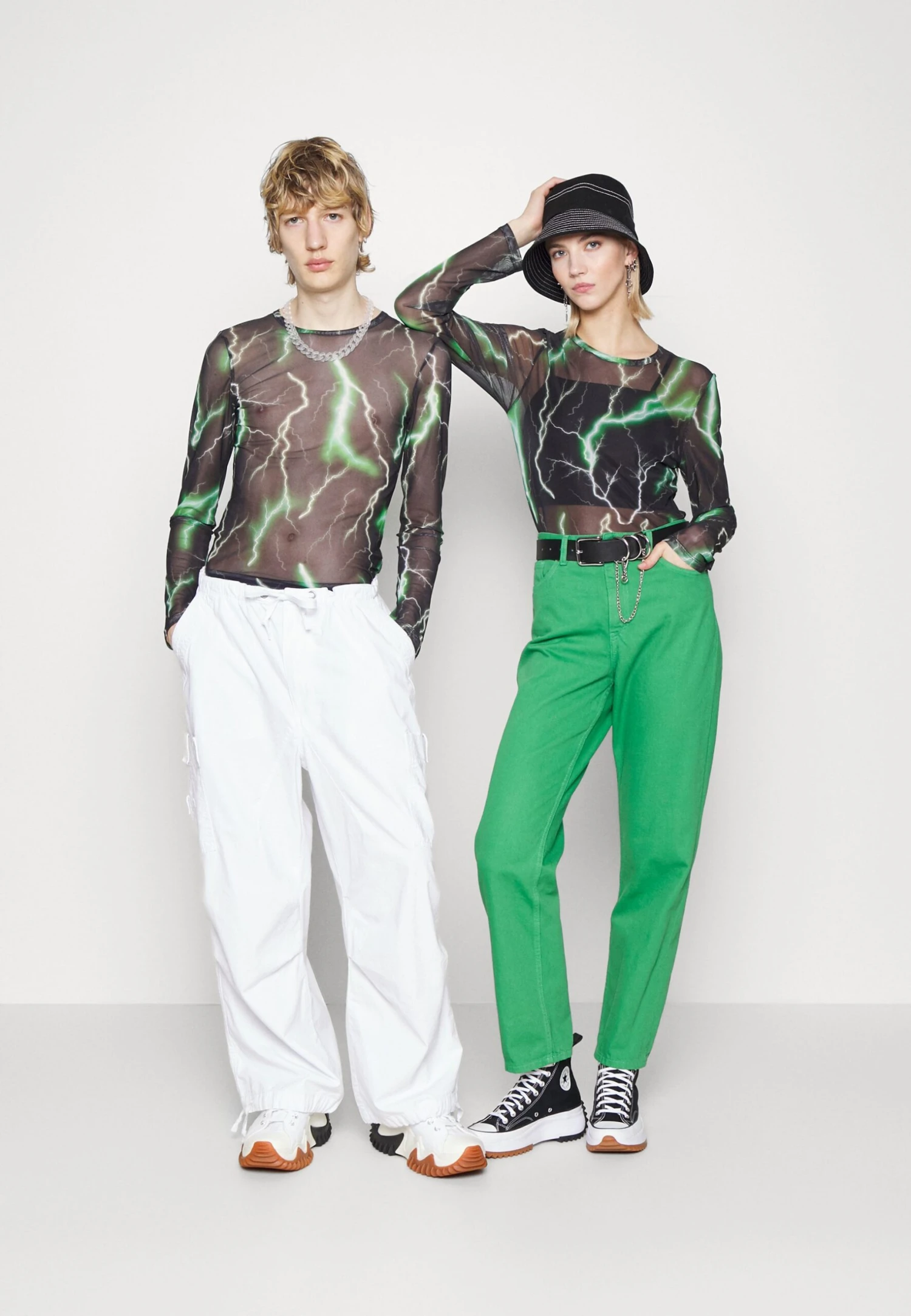 YOURTURN Unisex - Longsleeve -Black 2 YOURTURN Unisex - Longsleeve -Black - Afbeelding 2