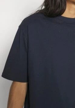 YOURTURN 3Pack Unisex - T-Shirt Basic - Olive, Beige, Dark Blue 15 YOURTURN 3Pack Unisex - T-Shirt Basic - Olive, Beige, Dark Blue -YOURTURN Verkoopwinkel 1e075a2d112d48c99ff250af538b6565