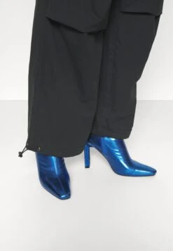 YOURTURN Unisex - Broek -Black 13 YOURTURN Unisex - Broek -Black -YOURTURN Verkoopwinkel 1ef48fe08b024e978ea6cd20101c3b05