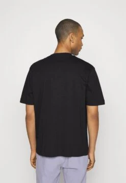 YOURTURN Tee Unisex - T-Shirt Print - Black 8 YOURTURN Tee Unisex - T-Shirt Print - Black -YOURTURN Verkoopwinkel 24d8e17574ac4a9ea8d29bcc18acfeb8