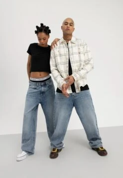 YOURTURN Verkoopwinkel -YOURTURN Verkoopwinkel 2a32e613d9f64b66a37ae2f1281d43d7