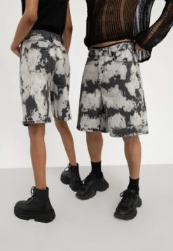 YOURTURN Unisex - Jeansshort - Black Denim 7 YOURTURN Unisex - Jeansshort - Black Denim -YOURTURN Verkoopwinkel 2cd9be114197419383c232b9b8d8d95f