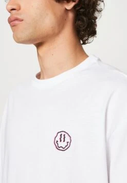 YOURTURN Unisex - T-Shirt Basic - White 11 YOURTURN Unisex - T-Shirt Basic - White -YOURTURN Verkoopwinkel 3066775aa6174c068f6176f9edbdb3d3