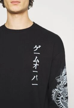 YOURTURN Sweater - Black 13 YOURTURN Sweater - Black -YOURTURN Verkoopwinkel 358aa36e57ef47c49f4d327c68d48139