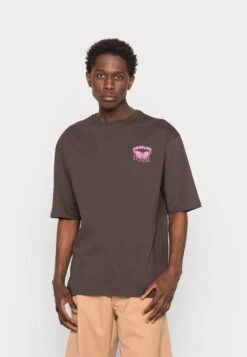 YOURTURN Nostalgia Future Tee Unisex - T-Shirt Print - Brown 7 YOURTURN Nostalgia Future Tee Unisex - T-Shirt Print - Brown -YOURTURN Verkoopwinkel 36f7e96f8ea14564abd417ba45e7ff27