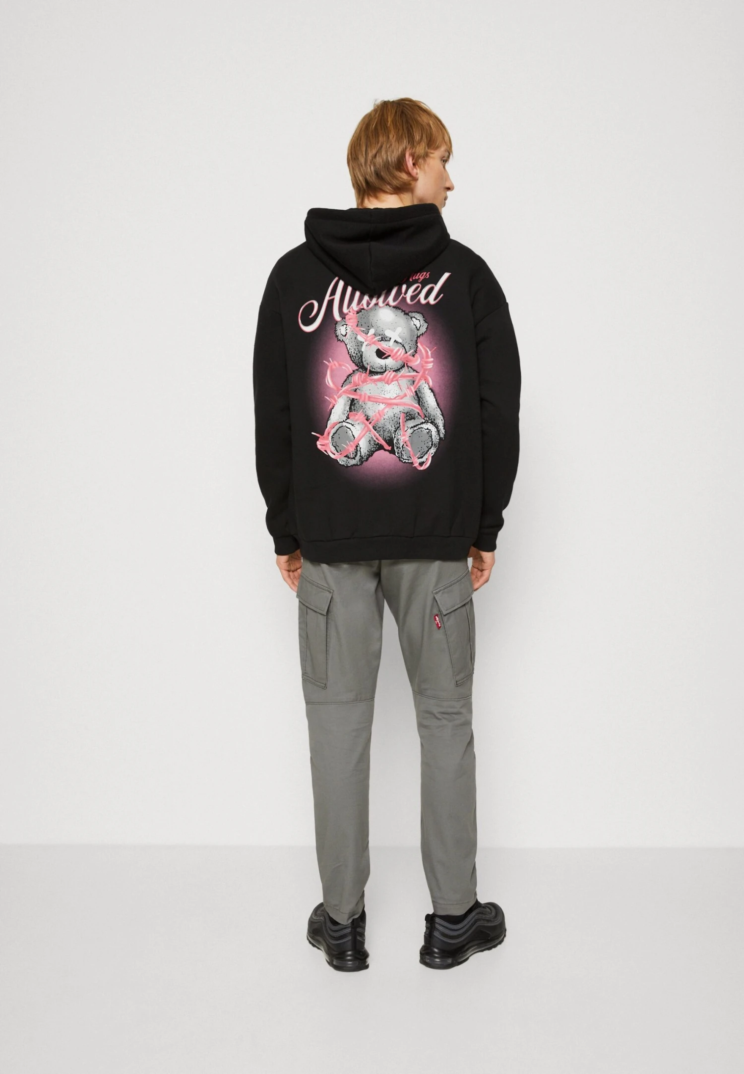 YOURTURN Unisex - Sweater - Black 1 YOURTURN Unisex - Sweater - Black