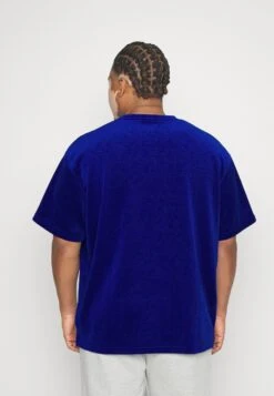 YOURTURN Unisex - T-Shirt Basic - Dark Blue 9 YOURTURN Unisex - T-Shirt Basic - Dark Blue -YOURTURN Verkoopwinkel 53d26635a52a449aad96e3cb5e128c32