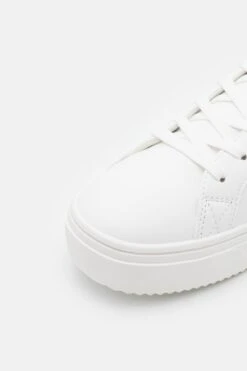 YOURTURN Sneakers Laag - White 11 YOURTURN Sneakers Laag - White -YOURTURN Verkoopwinkel 570c7dc6cd624022a4d743d042868ab6
