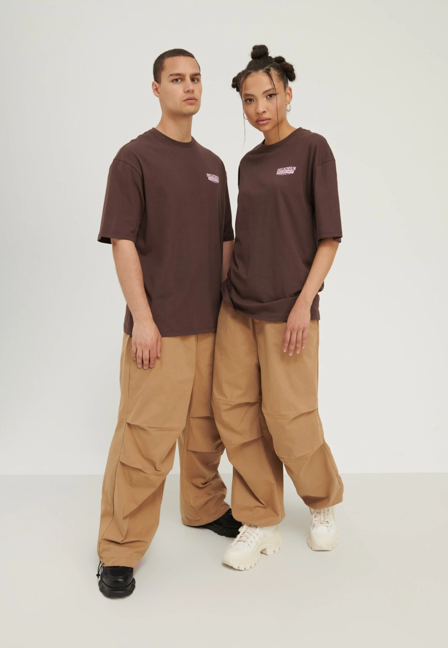 YOURTURN Unisex - T-Shirt Print - Brown 2 YOURTURN Unisex - T-Shirt Print - Brown - Afbeelding 2