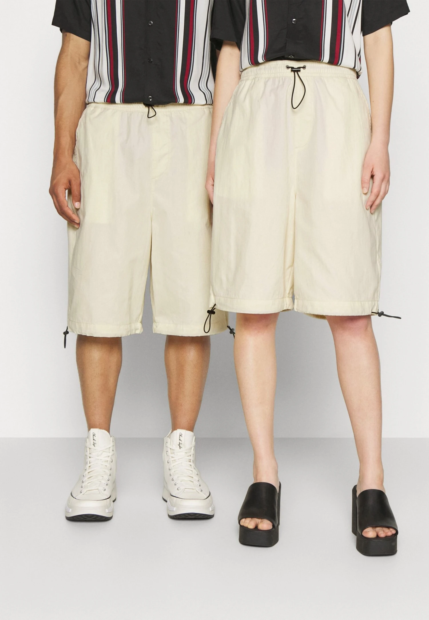 YOURTURN Genderless Parachute - Shorts - White 1 YOURTURN Genderless Parachute - Shorts - White