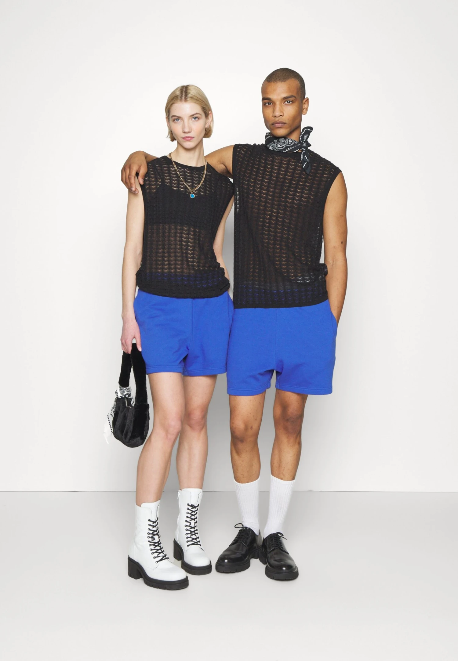 YOURTURN Sheer- Trui - Black 2 YOURTURN Sheer- Trui - Black - Afbeelding 2