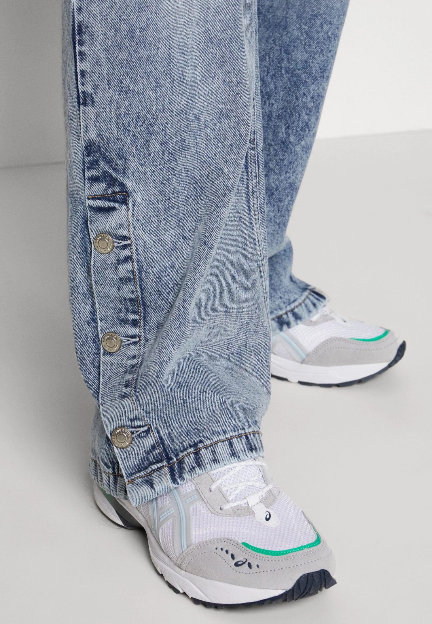 YOURTURN Unisex - Relaxed Fit Jeans - Light Blue Denim 6 YOURTURN Unisex - Relaxed Fit Jeans - Light Blue Denim - Afbeelding 6