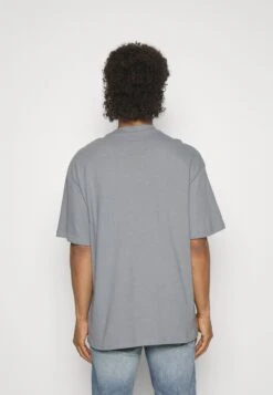 YOURTURN Unisex - T-Shirt Basic - Grey 9 YOURTURN Unisex - T-Shirt Basic - Grey -YOURTURN Verkoopwinkel 5f2e9b0de6d54a9a982c53745dbb0fb1