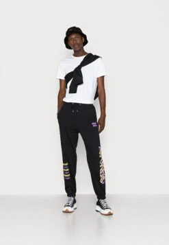 YOURTURN Verkoopwinkel -YOURTURN Verkoopwinkel 5f3d131e9bf8489e8628832bb9745b10