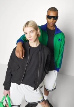 YOURTURN 3Pack Unisex - T-Shirt Basic - White/Mint/Black 13 YOURTURN 3Pack Unisex - T-Shirt Basic - White/Mint/Black -YOURTURN Verkoopwinkel 653bc11f8bea43f9b6b61d016c1de7b7