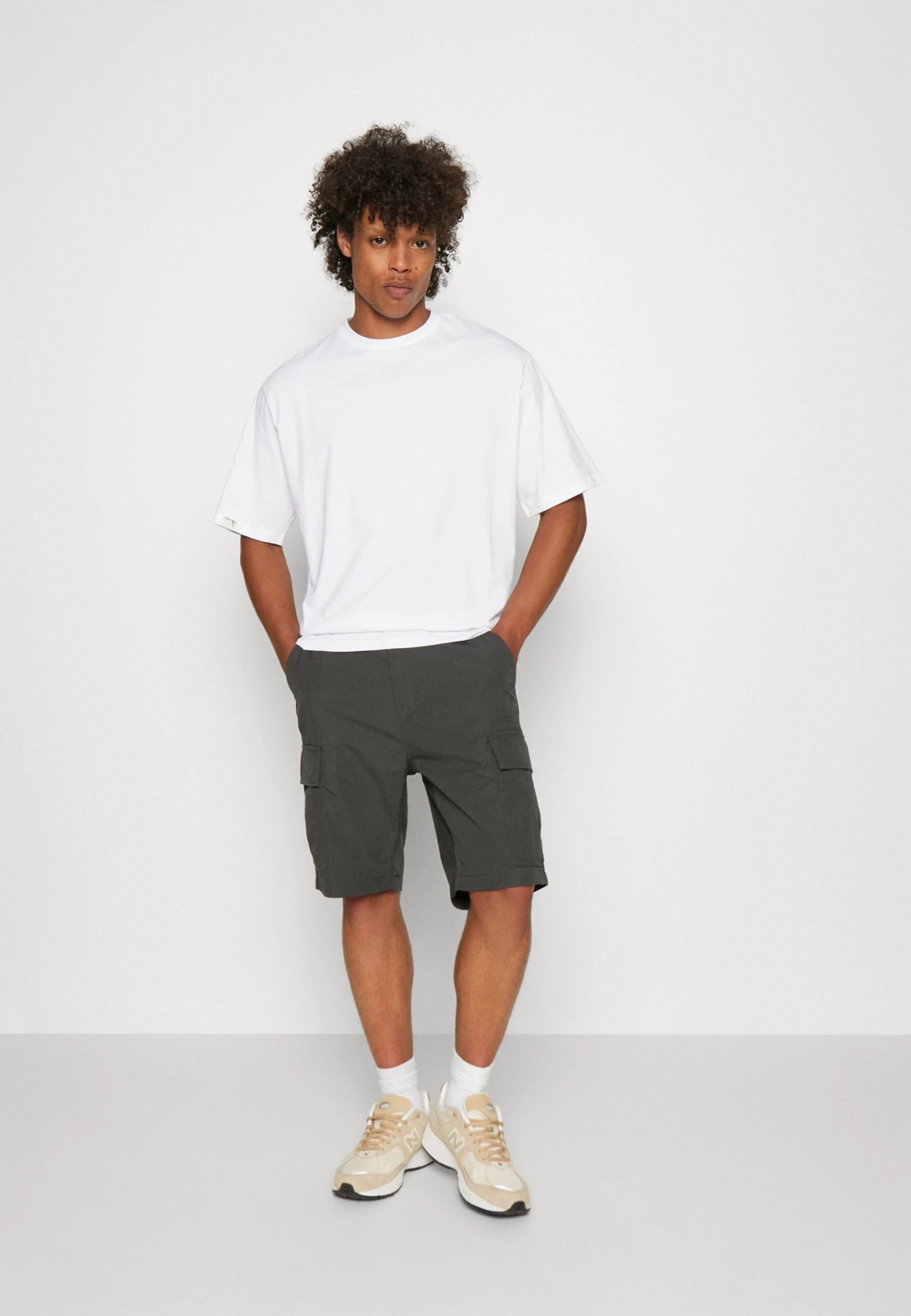 YOURTURN 3Pack Unisex - T-Shirt Basic - White/Dark Grey /Dark Brown 1 YOURTURN 3Pack Unisex - T-Shirt Basic - White/Dark Grey /Dark Brown