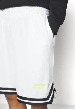 YOURTURN Unisex - Shorts - White 11 YOURTURN Unisex - Shorts - White -YOURTURN Verkoopwinkel 7de5f7e1fde542a78bb8b63e5f53b23f