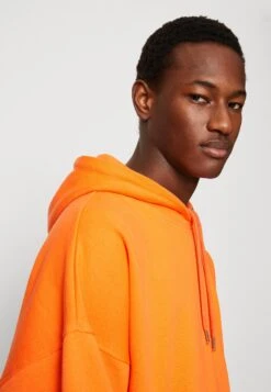 YOURTURN Super Oversized Unisex - Hoodie - Orange 9 YOURTURN Super Oversized Unisex - Hoodie - Orange -YOURTURN Verkoopwinkel 8df4fd2537eb4a10bc87f5808d1ecbdf