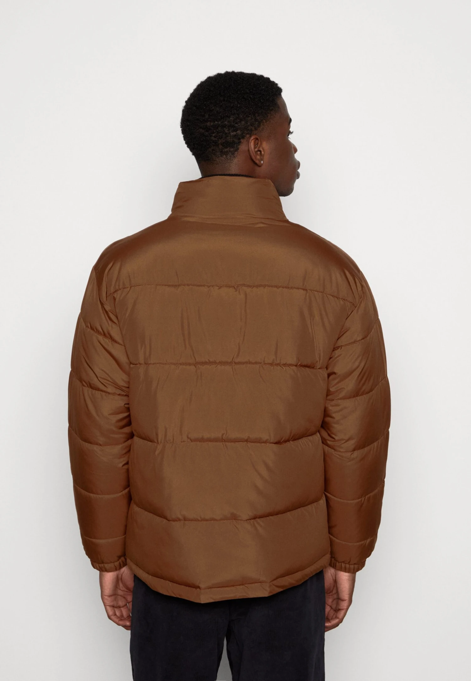 YOURTURN Oversize Puffer Jacket Unisex- Winterjas - Brown 3 YOURTURN Oversize Puffer Jacket Unisex- Winterjas - Brown - Afbeelding 3