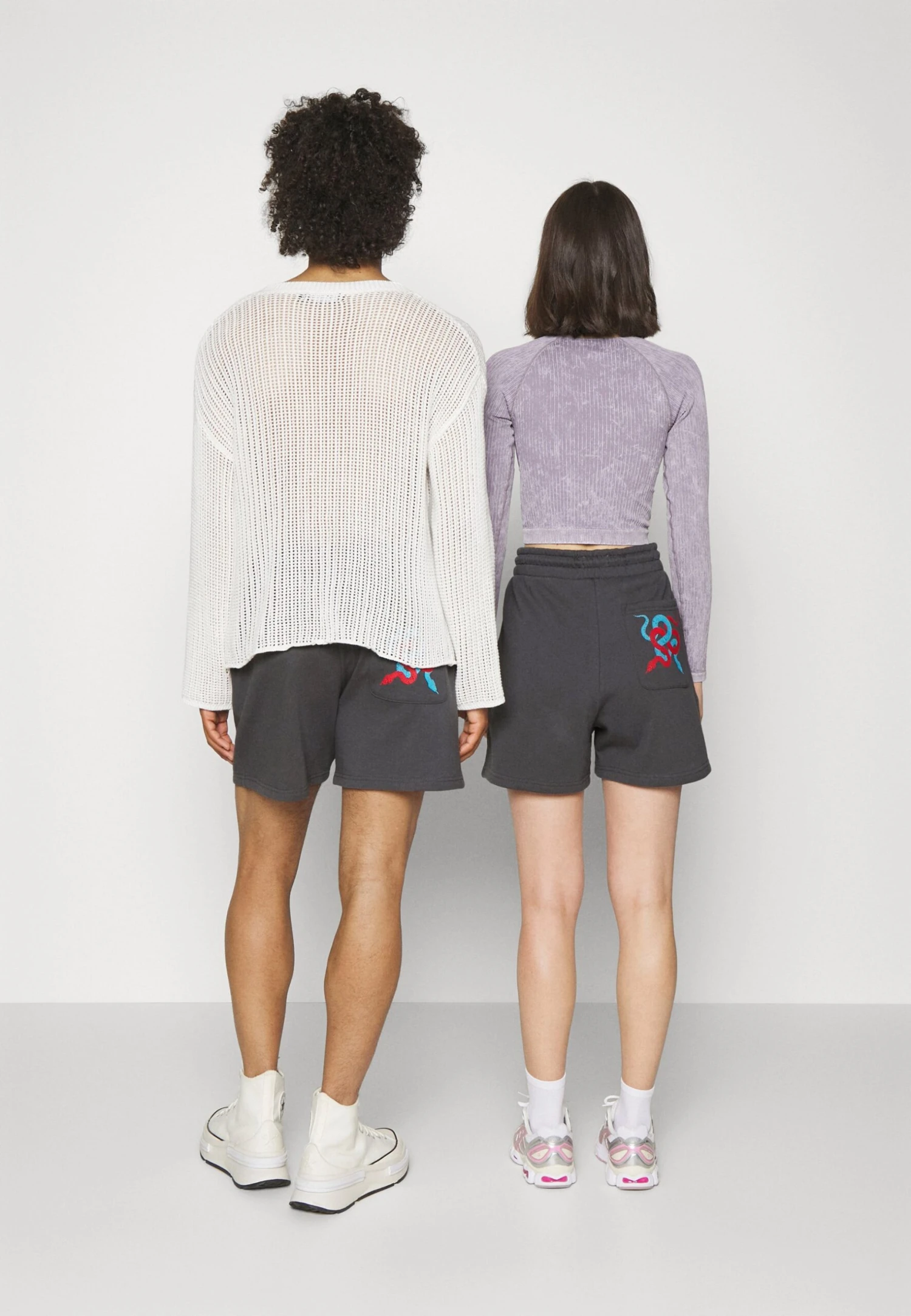 YOURTURN Graphic - Shorts - Dark Grey 3 YOURTURN Graphic - Shorts - Dark Grey - Afbeelding 3