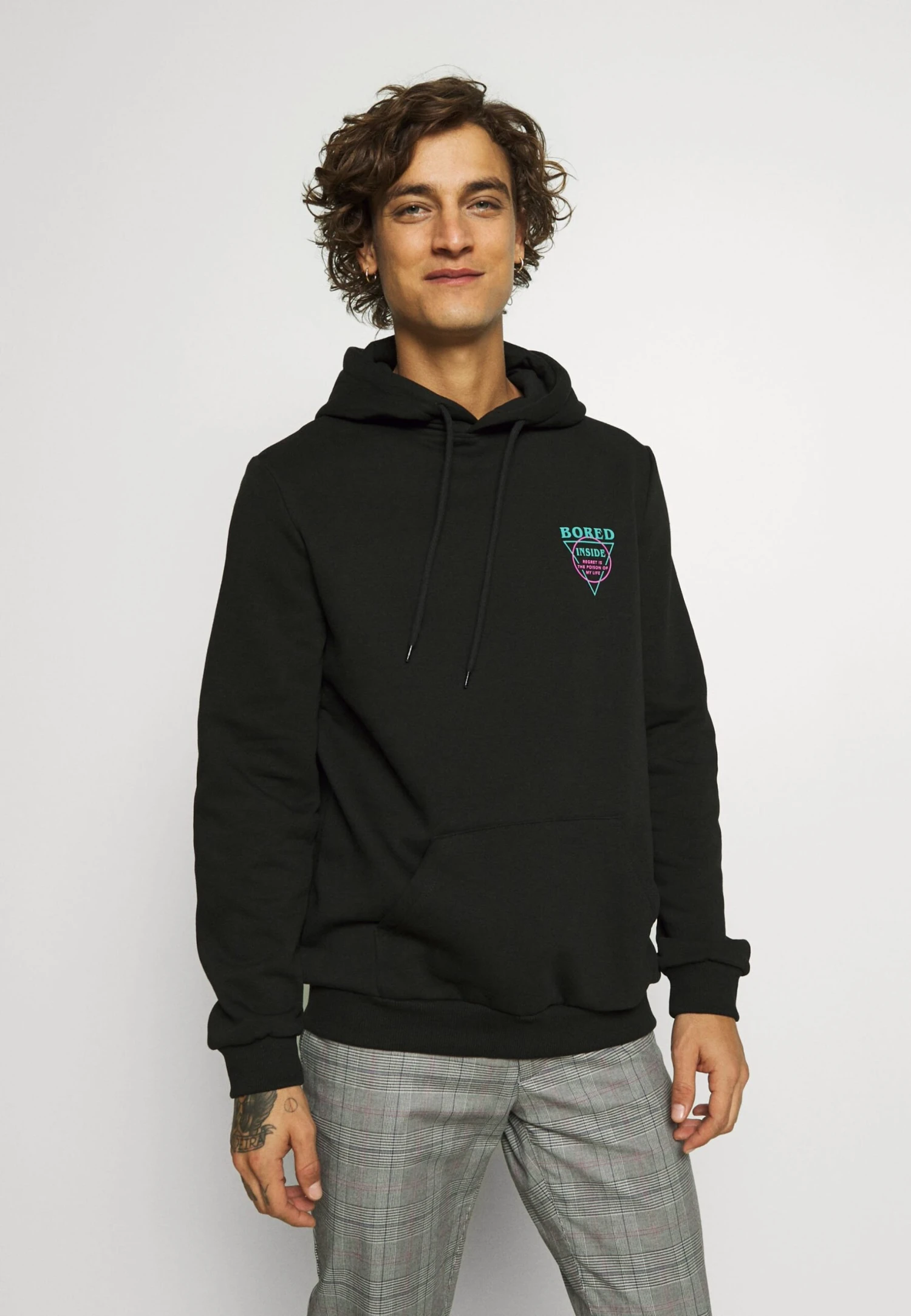 YOURTURN Hoodie - Black 3 YOURTURN Hoodie - Black - Afbeelding 3