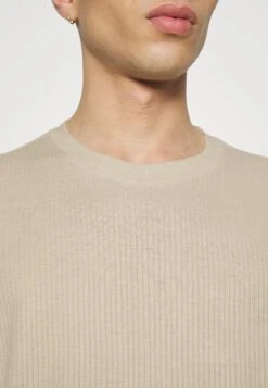 YOURTURN Unisex 2 Pack - T-Shirt Basic - Offwhite/Light Green -YOURTURN Verkoopwinkel aeef80ff897e4d48aa7fe8a1ebe12a9c