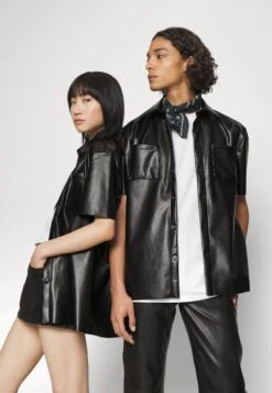 YOURTURN Unisex - Overhemdblouse - Black 11 YOURTURN Unisex - Overhemdblouse - Black -YOURTURN Verkoopwinkel aefdfec1a9d14d77a5fb759d0c1f1942