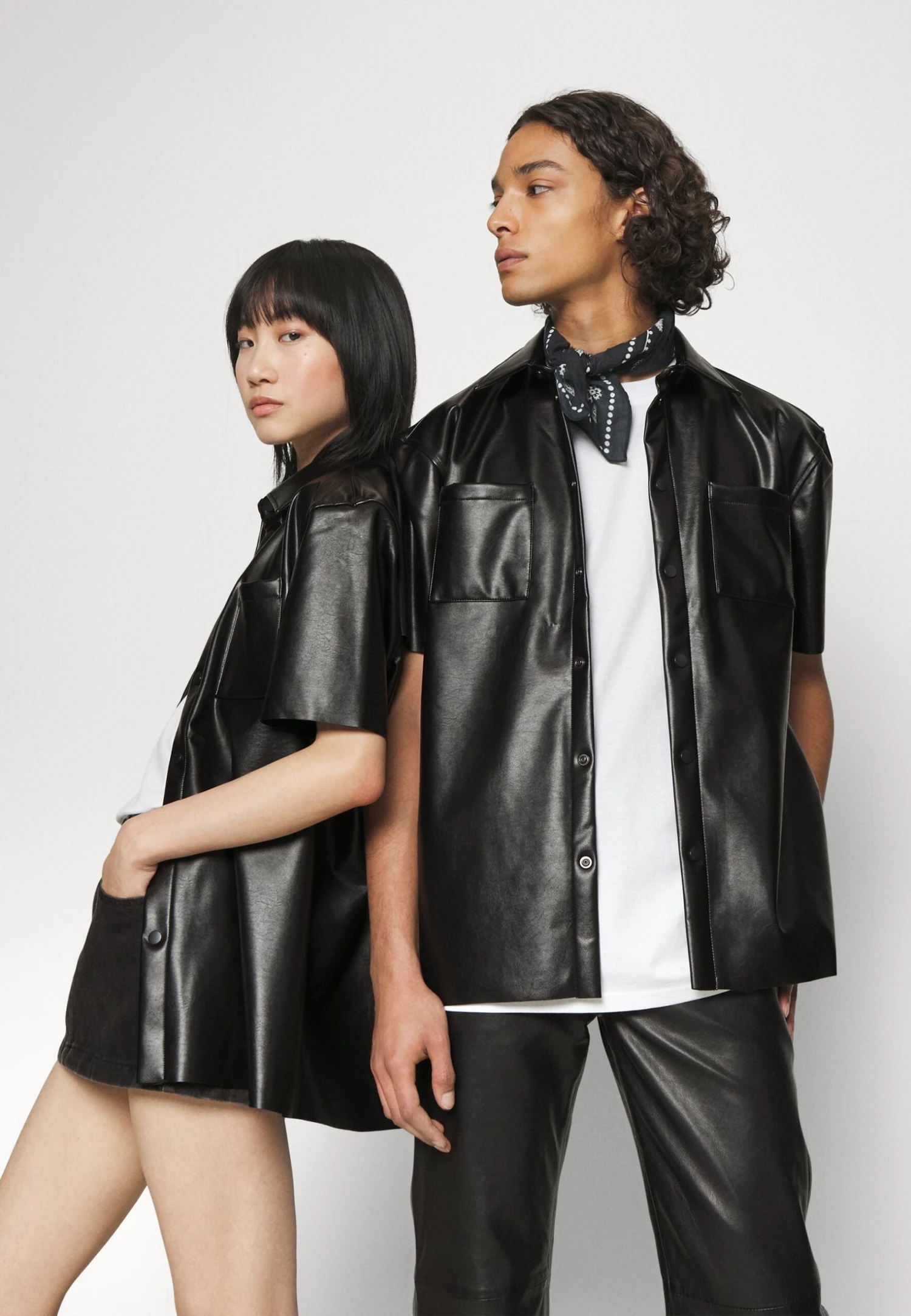 YOURTURN Unisex - Overhemdblouse - Black 4 YOURTURN Unisex - Overhemdblouse - Black - Afbeelding 4