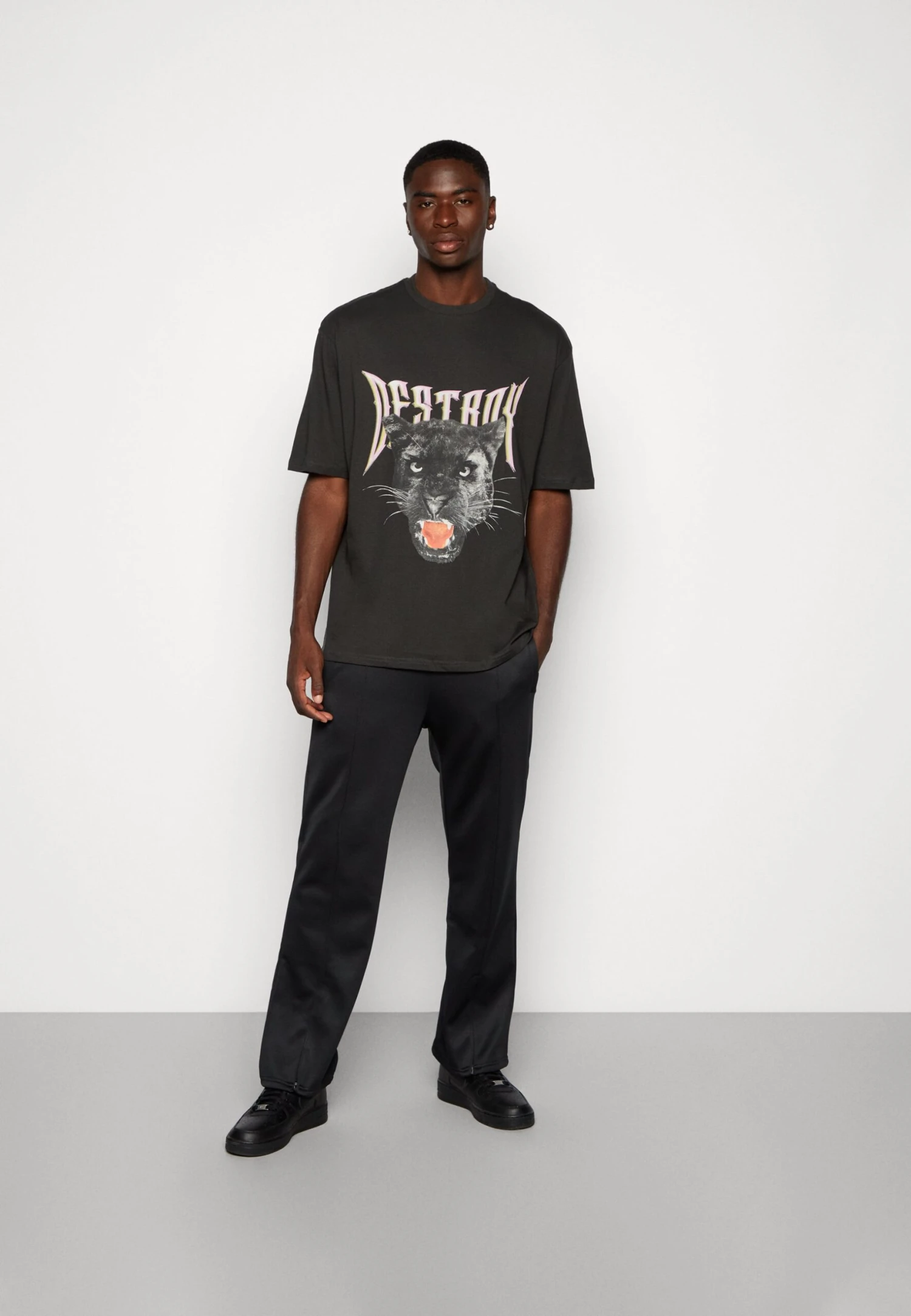 YOURTURN Unisex - Trainingsbroek - Black 2 YOURTURN Unisex - Trainingsbroek - Black - Afbeelding 2