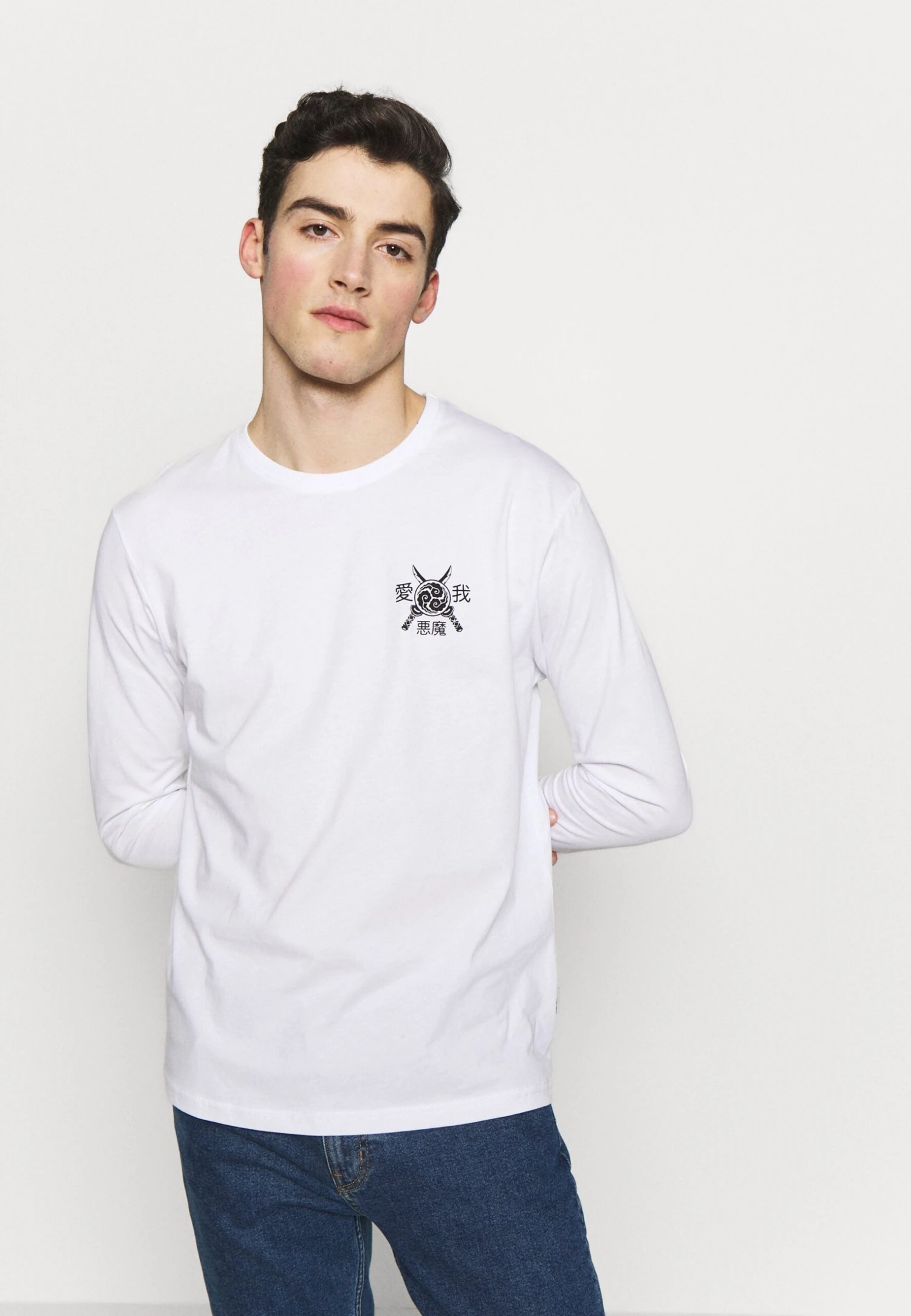 YOURTURN Longsleeve - White 3 YOURTURN Longsleeve - White - Afbeelding 3