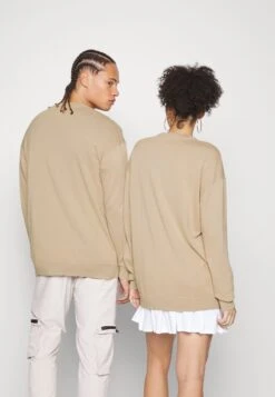 YOURTURN Crewneck With A Flower - Trui - Beige -YOURTURN Verkoopwinkel c702416734614d469508f76616d3466f