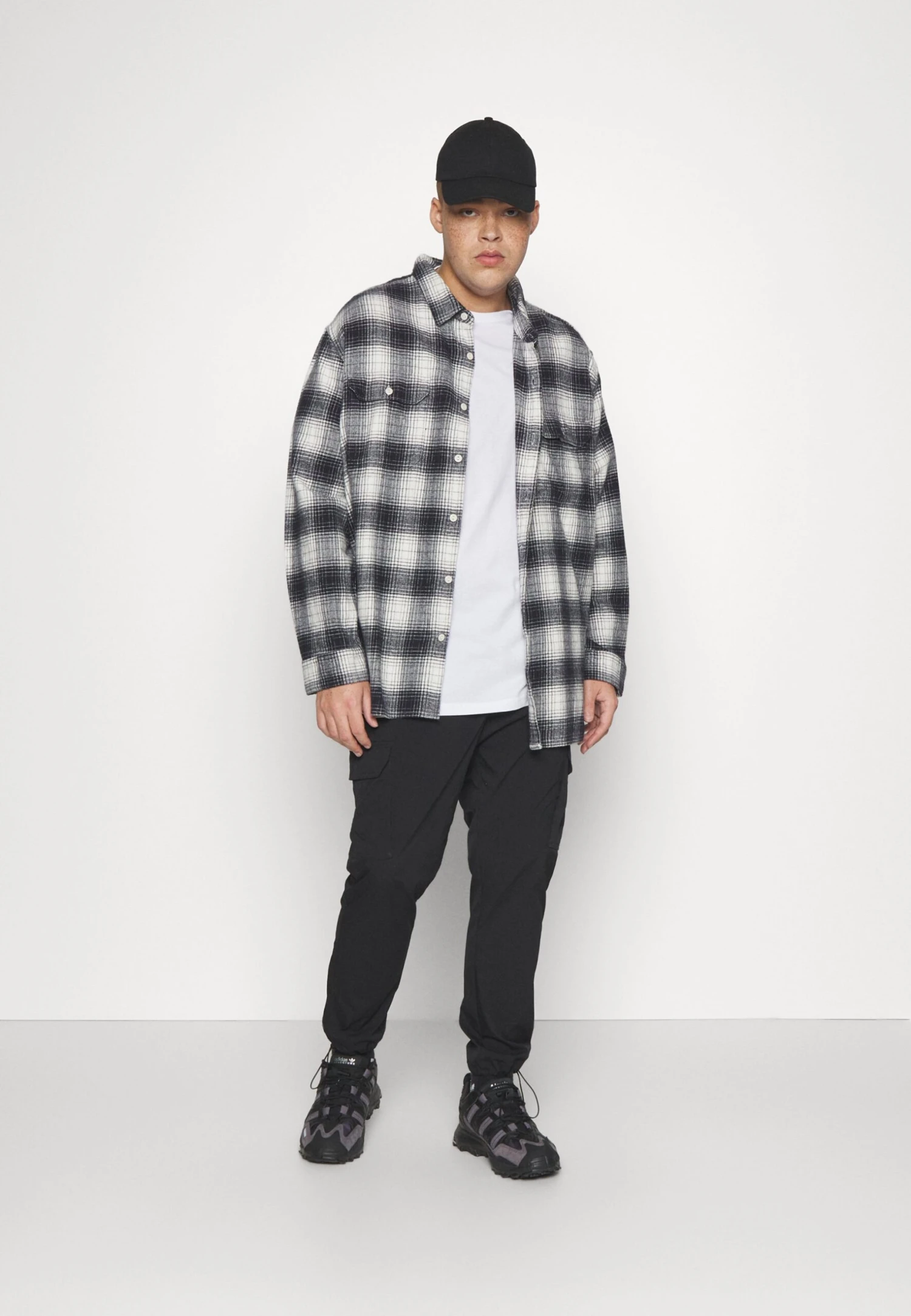 YOURTURN Unisex 3 Pack- T-Shirt Basic - White/Lilac/Black 1 YOURTURN Unisex 3 Pack- T-Shirt Basic - White/Lilac/Black