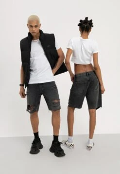 YOURTURN Unisex - Jeansshort - Black 7 YOURTURN Unisex - Jeansshort - Black -YOURTURN Verkoopwinkel cb0e8a238396470b9ff5ebb0b55a6e08