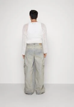 YOURTURN Unisex - Relaxed Fit Jeans - Light Blue Denim 10 YOURTURN Unisex - Relaxed Fit Jeans - Light Blue Denim -YOURTURN Verkoopwinkel ceaa8ab20c7c473f9c0c8b842dfbb248