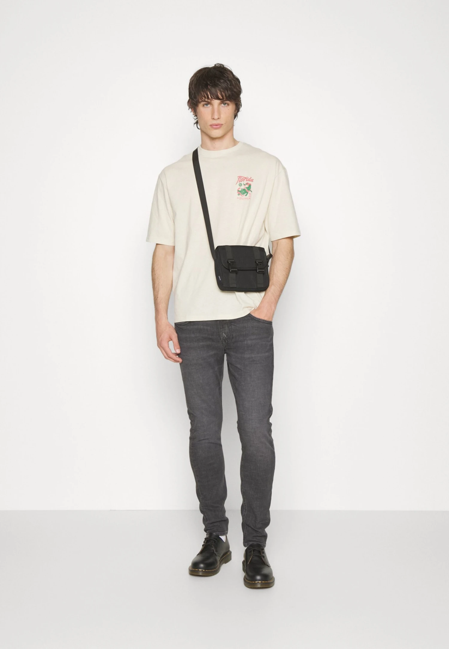 YOURTURN Crocodile Florida Graphic Tee Unisex- T-Shirt Print - Beige 2 YOURTURN Crocodile Florida Graphic Tee Unisex- T-Shirt Print - Beige - Afbeelding 2