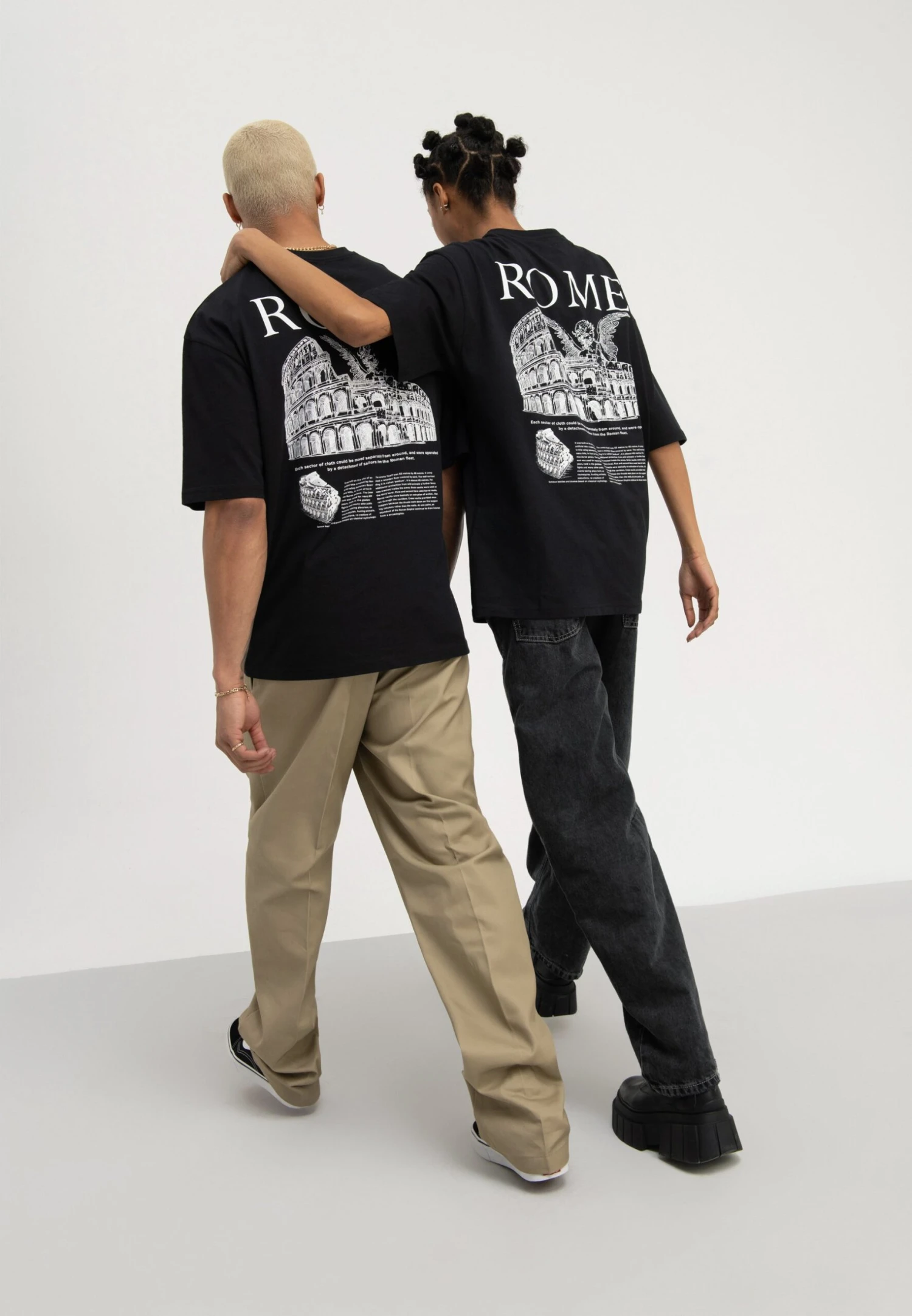 YOURTURN Rome Tee Unisex - T-Shirt Print - Black 1 YOURTURN Rome Tee Unisex - T-Shirt Print - Black