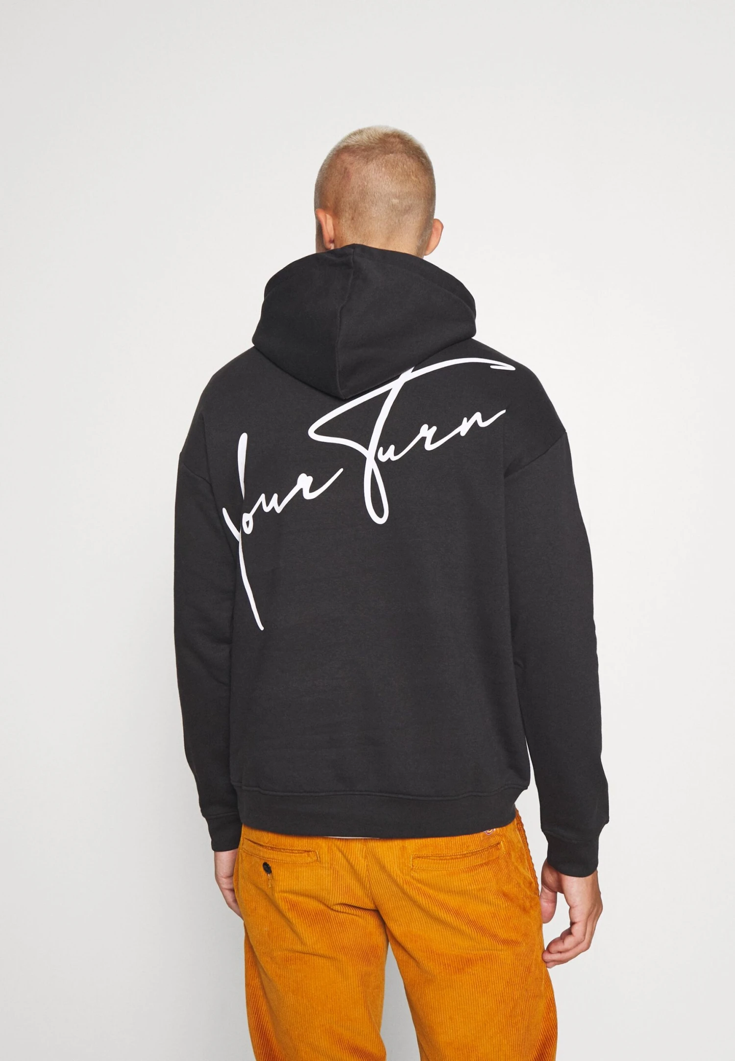 YOURTURN Bold Script Hoodie Unisex - Sweater - Black 1 YOURTURN Bold Script Hoodie Unisex - Sweater - Black