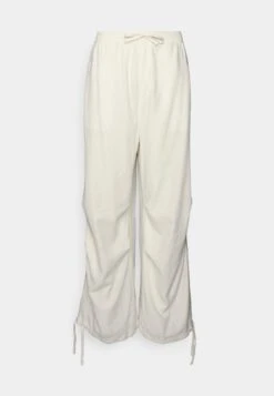 YOURTURN Genderless Parachute Unisex - Broek - White 10 YOURTURN Genderless Parachute Unisex - Broek - White -YOURTURN Verkoopwinkel e139fd63cae746a1b32af638a2d54d38