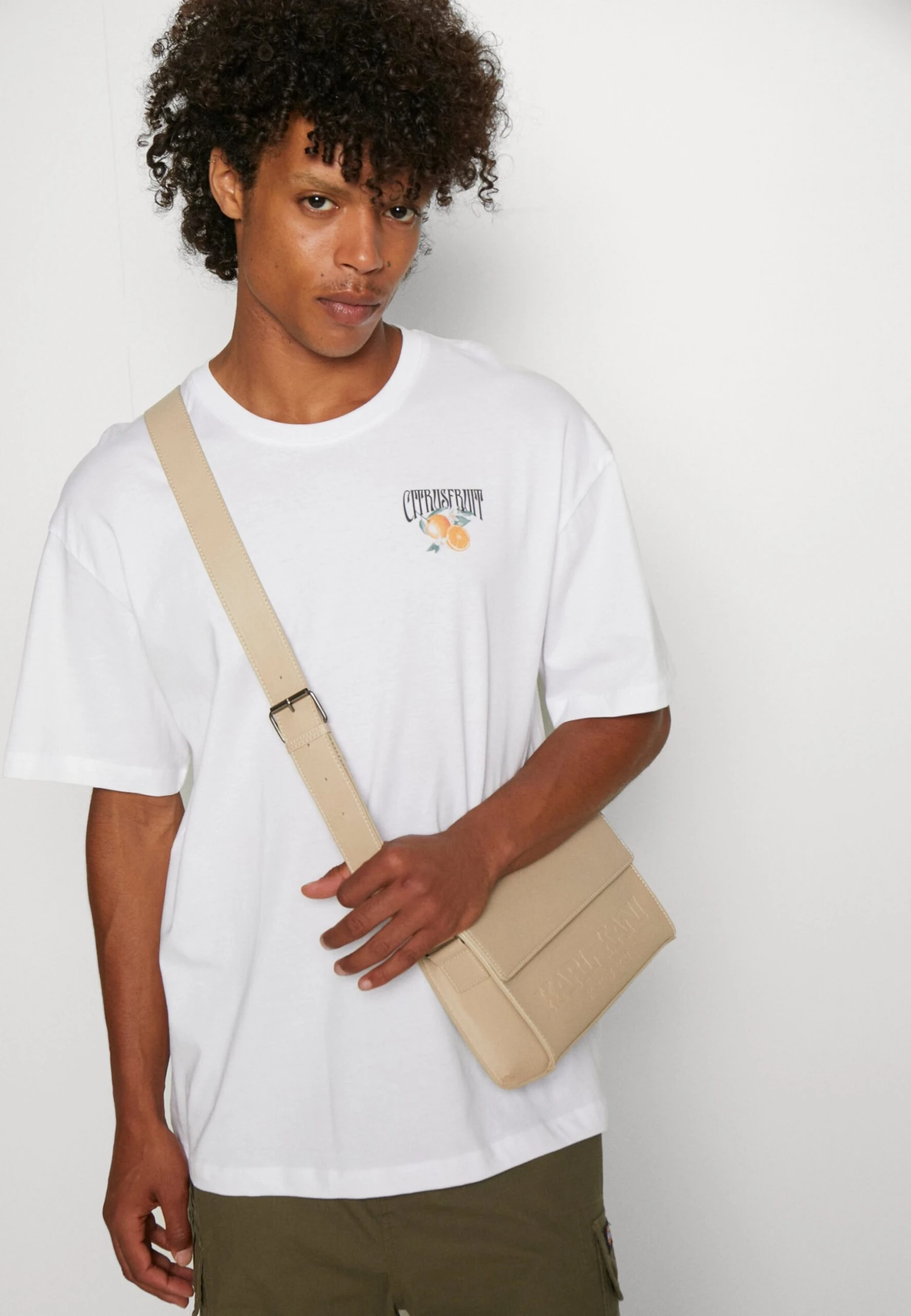 YOURTURN Orange Fruit Graphic Tee- T-Shirt Print - White 4 YOURTURN Orange Fruit Graphic Tee- T-Shirt Print - White - Afbeelding 4