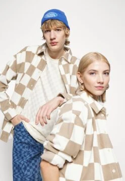 YOURTURN Unisex - Overhemdblouse - Beige 9 YOURTURN Unisex - Overhemdblouse - Beige -YOURTURN Verkoopwinkel e8298cc70cf9453ea6c2206da9d11c42