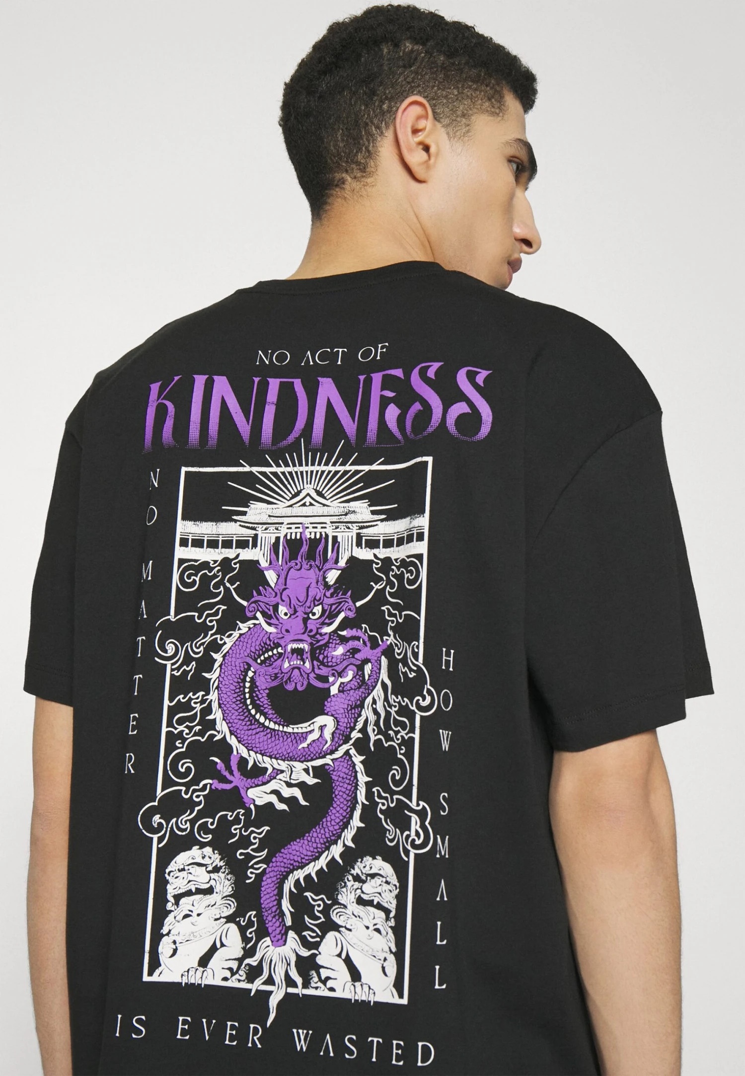 YOURTURN Dragon Graphic TeeUnisex - T-Shirt Print - Black 4 YOURTURN Dragon Graphic TeeUnisex - T-Shirt Print - Black - Afbeelding 4