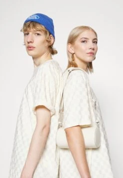 YOURTURN Unisex - T-Shirt Print - Off-White 9 YOURTURN Unisex - T-Shirt Print - Off-White -YOURTURN Verkoopwinkel fa7453d204064ba09f85f2584051a1cd